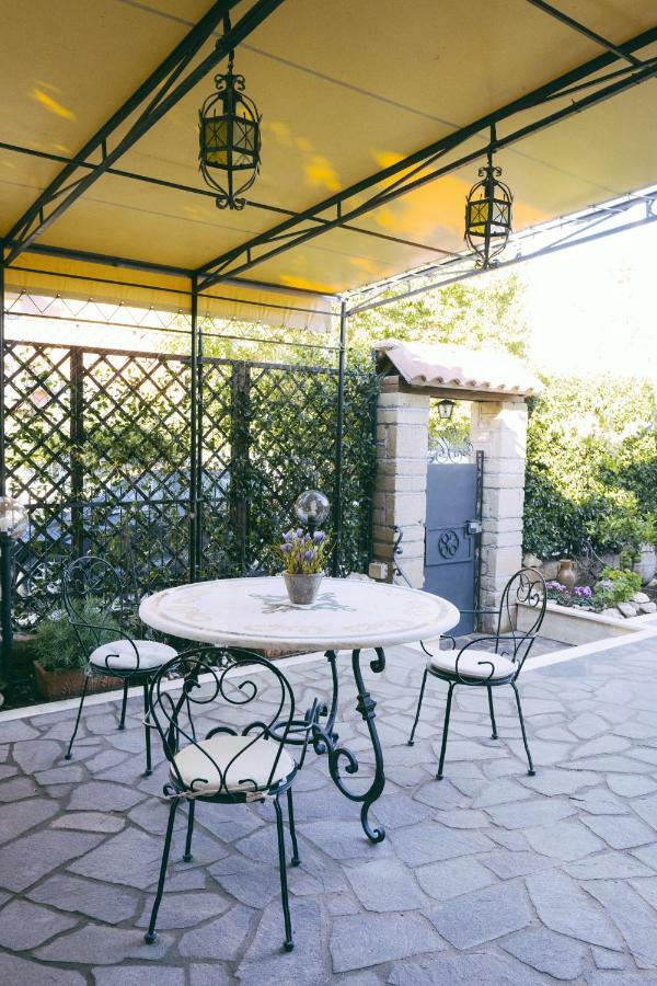 B&B Fontanelle Romane Kültér fotó